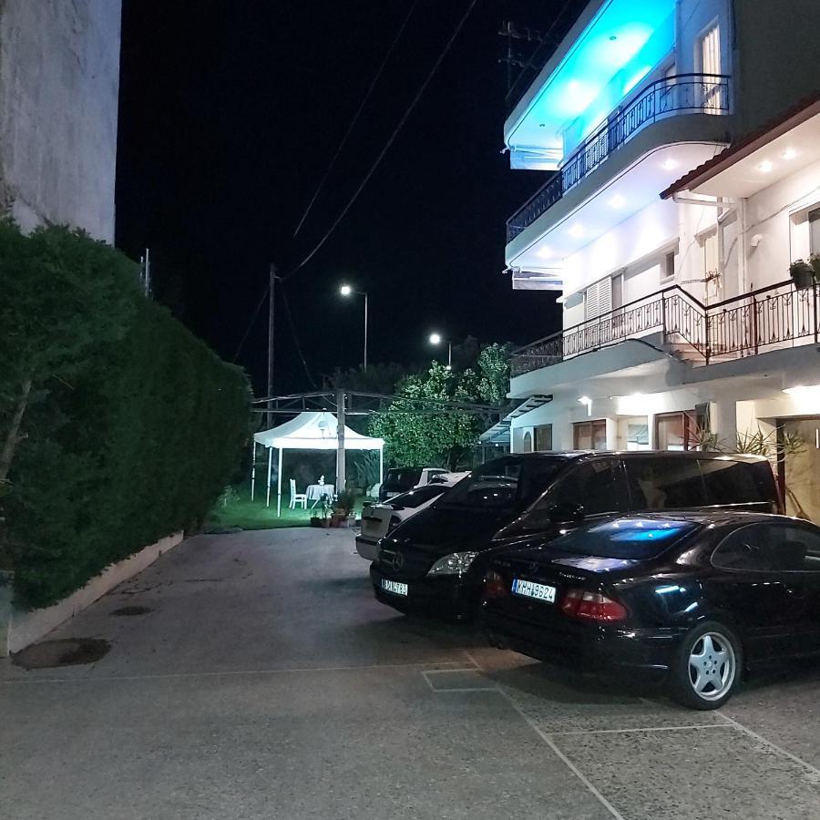 Hotel Drosia Messíni エクステリア 写真