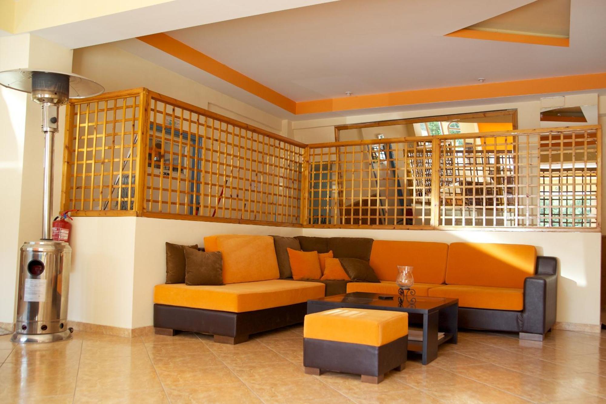 Hotel Drosia Messíni エクステリア 写真