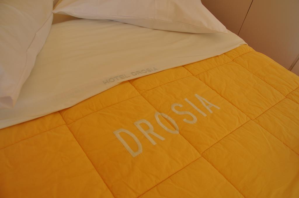 Hotel Drosia Messíni エクステリア 写真